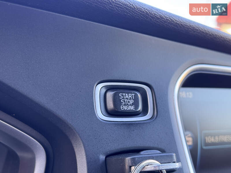 Хэтчбек Volvo V40 2013 в Стрые фото 44 Хэтчбек Volvo V40 2013 в Стрые