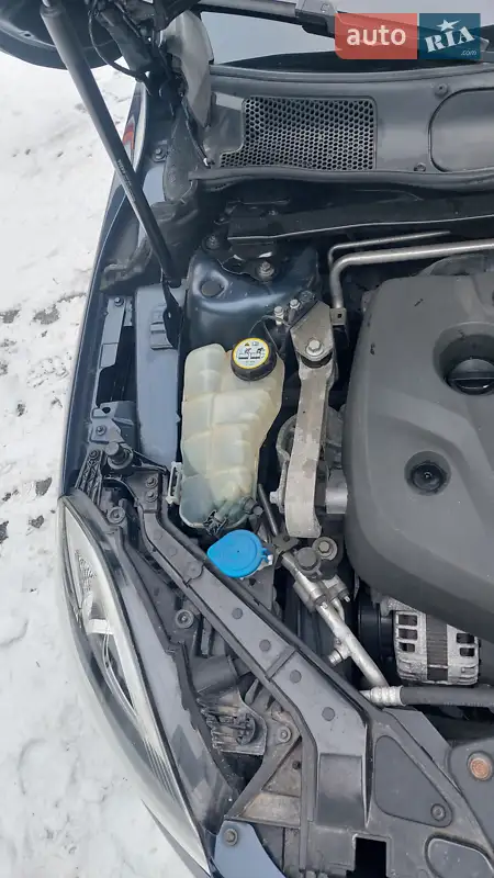 Volvo V40 2014 VIN YV1MVA851F2178835 фото оголошення 37 з 64