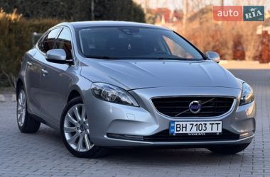 Хэтчбек Volvo V40 2014 в Одессе