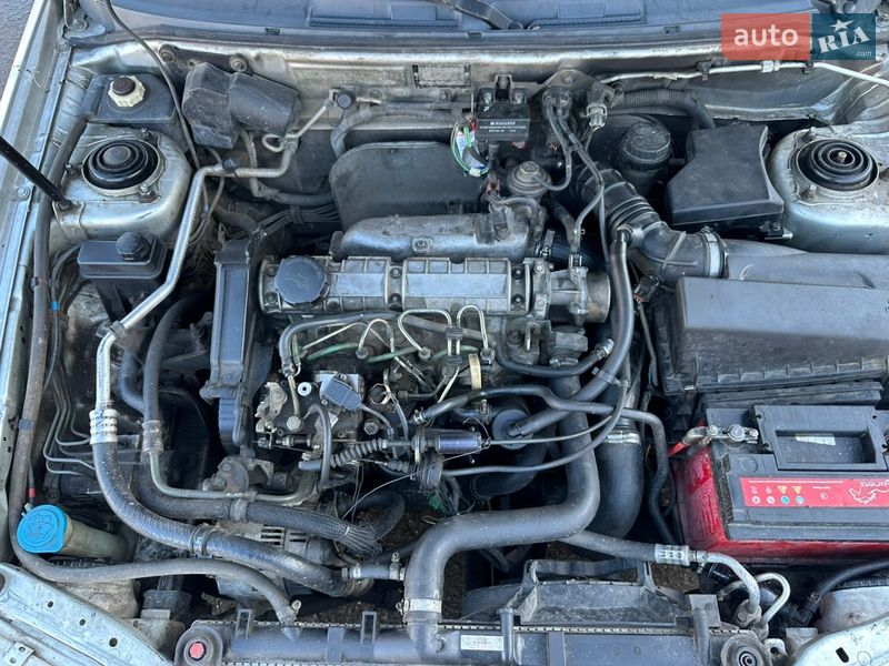 Универсал Volvo V40 1998 в Киеве