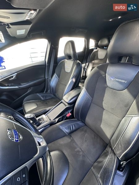 Хэтчбек Volvo V40 2013 в Жмеринке