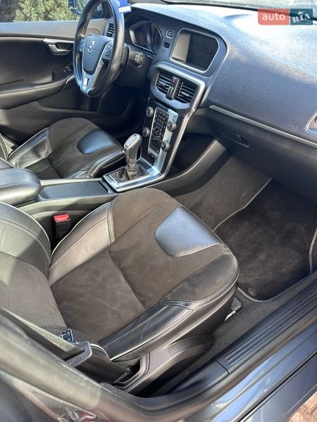 Хэтчбек Volvo V40 2013 в Жмеринке