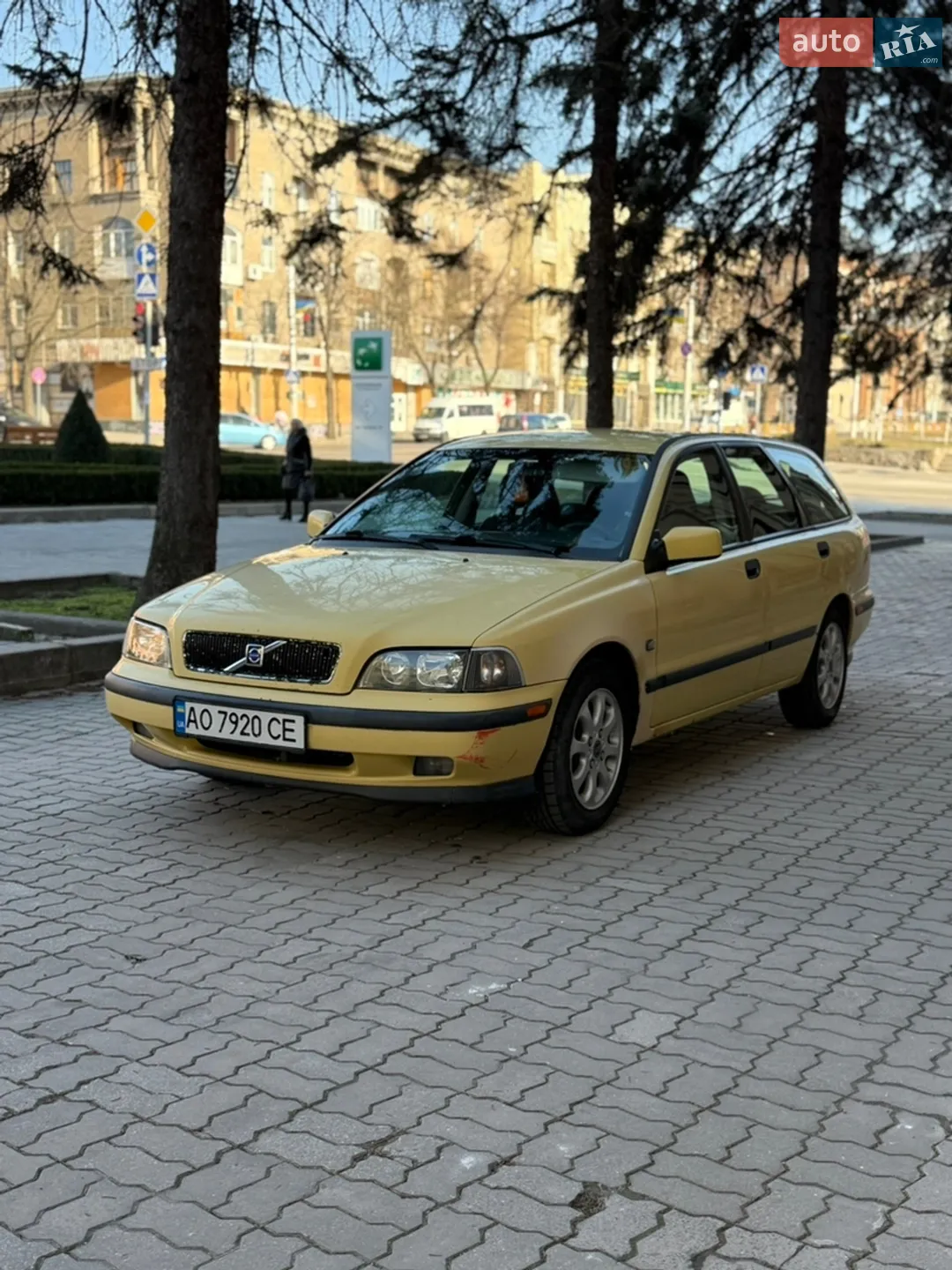 Volvo V40 2000