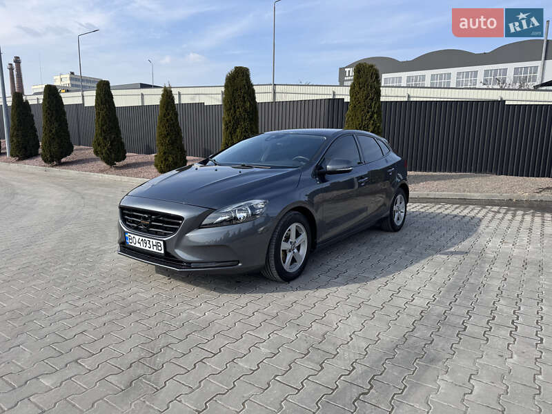 Хетчбек Volvo V40 2012 в Тернополі