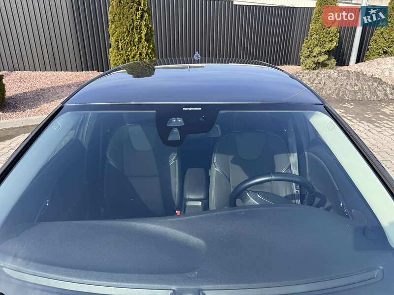 Хетчбек Volvo V40 2012 в Тернополі