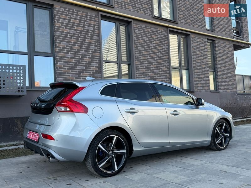 Хетчбек Volvo V40 2013 в Львові фото 15 Хетчбек Volvo V40 2013 в Львові