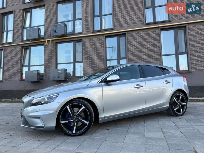 Хетчбек Volvo V40 2013 в Львові фото 23 Хетчбек Volvo V40 2013 в Львові