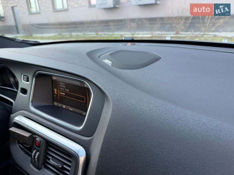 Хетчбек Volvo V40 2013 в Львові фото 41 Хетчбек Volvo V40 2013 в Львові