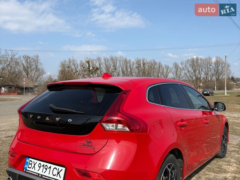 Хэтчбек Volvo V40 2015 в Хмельницком фото 10 Хэтчбек Volvo V40 2015 в Хмельницком