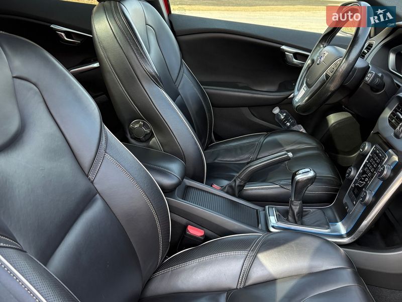 Хэтчбек Volvo V40 2015 в Хмельницком фото 17 Хэтчбек Volvo V40 2015 в Хмельницком