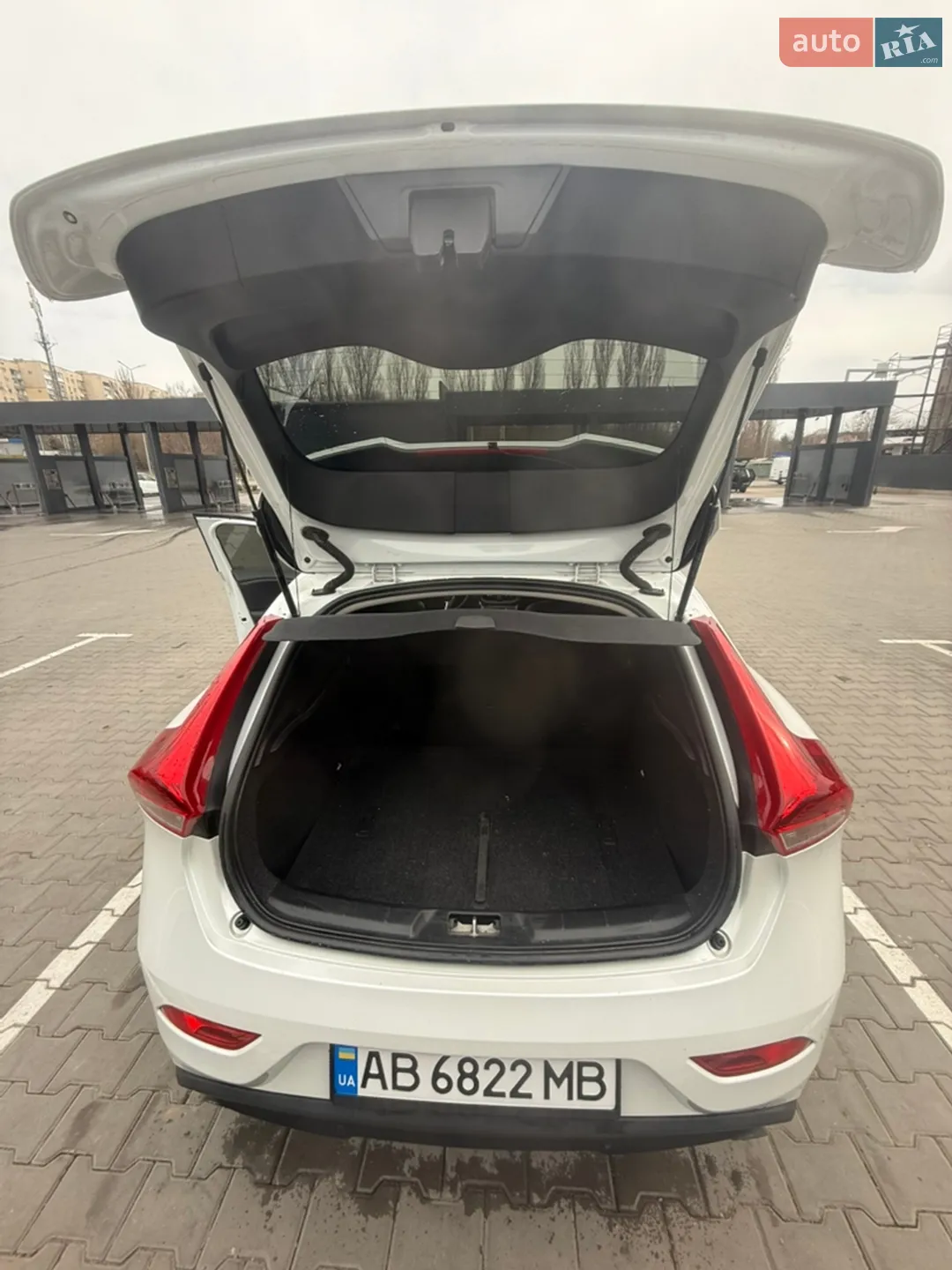 2016 Volvo V40 - мініатюра 14