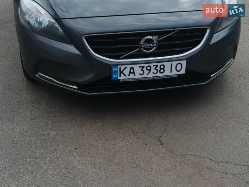Volvo V40 2013