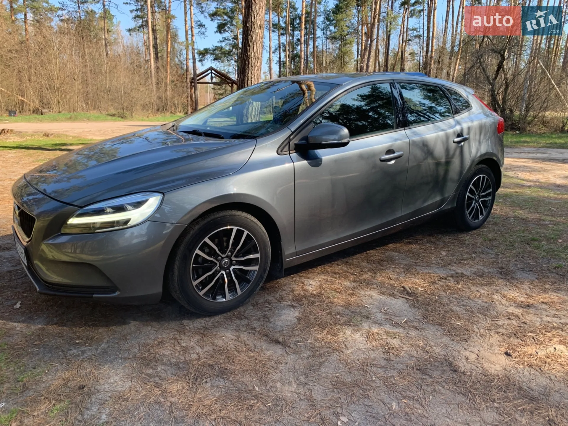 Volvo V40 2019