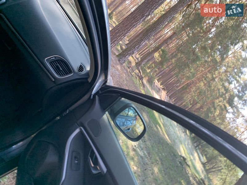 Хэтчбек Volvo V40 2019 в Житомире