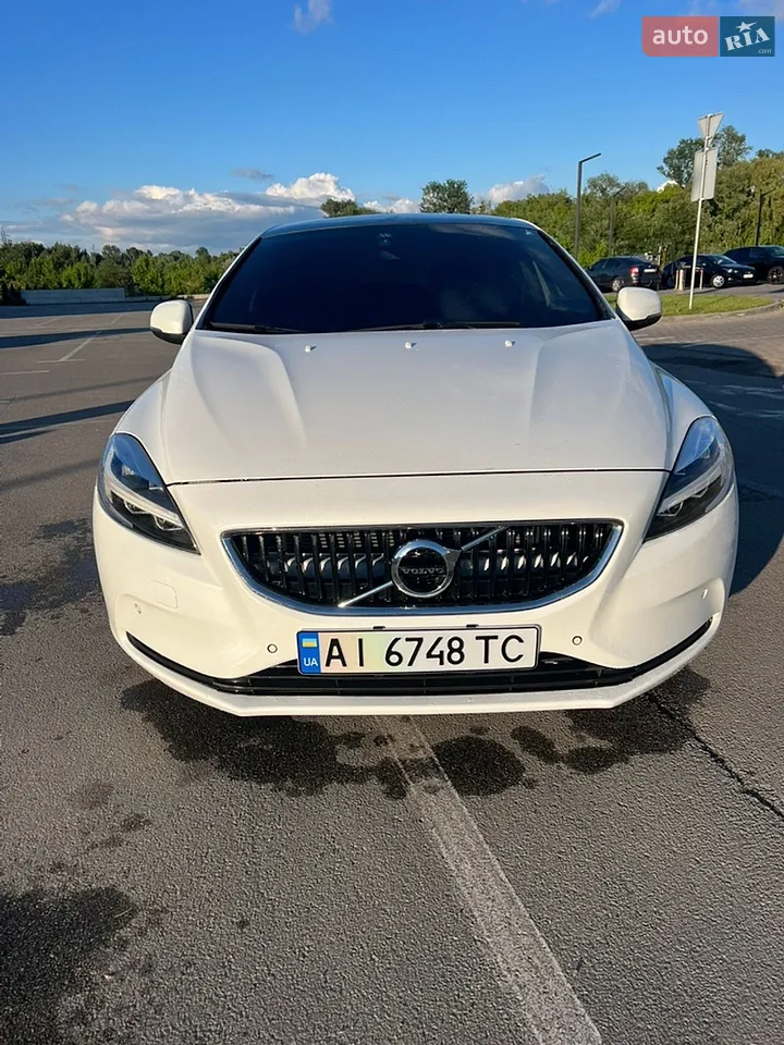 2017 Volvo V40 - мініатюра 9