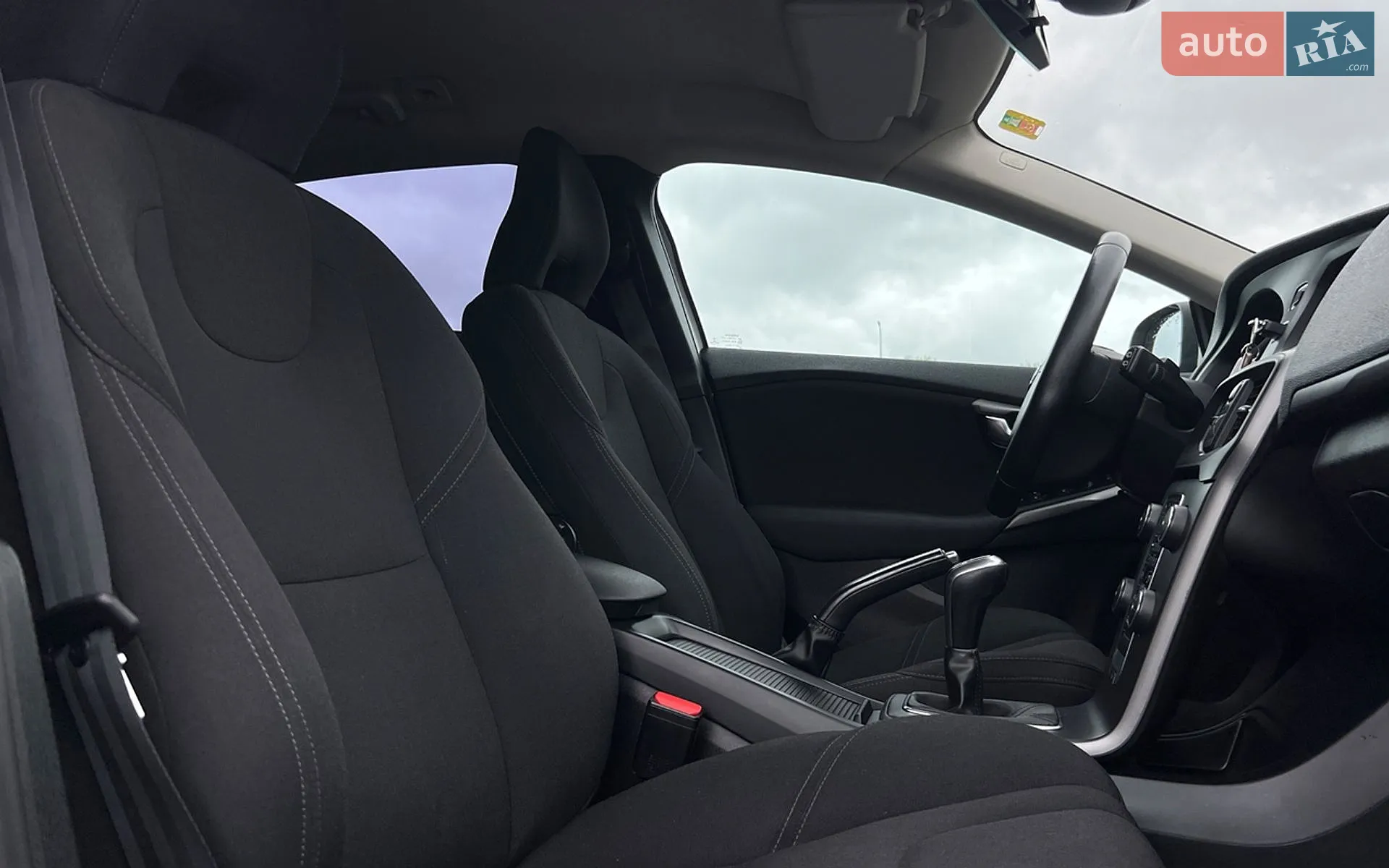 2016 Volvo V40 - мініатюра 17