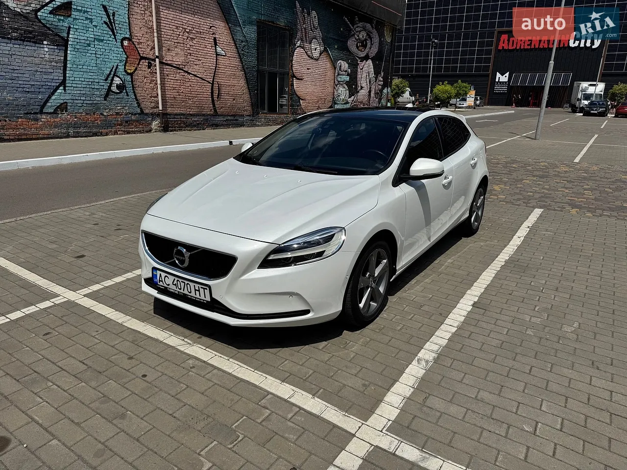 2017 Volvo V40 - мініатюра 12