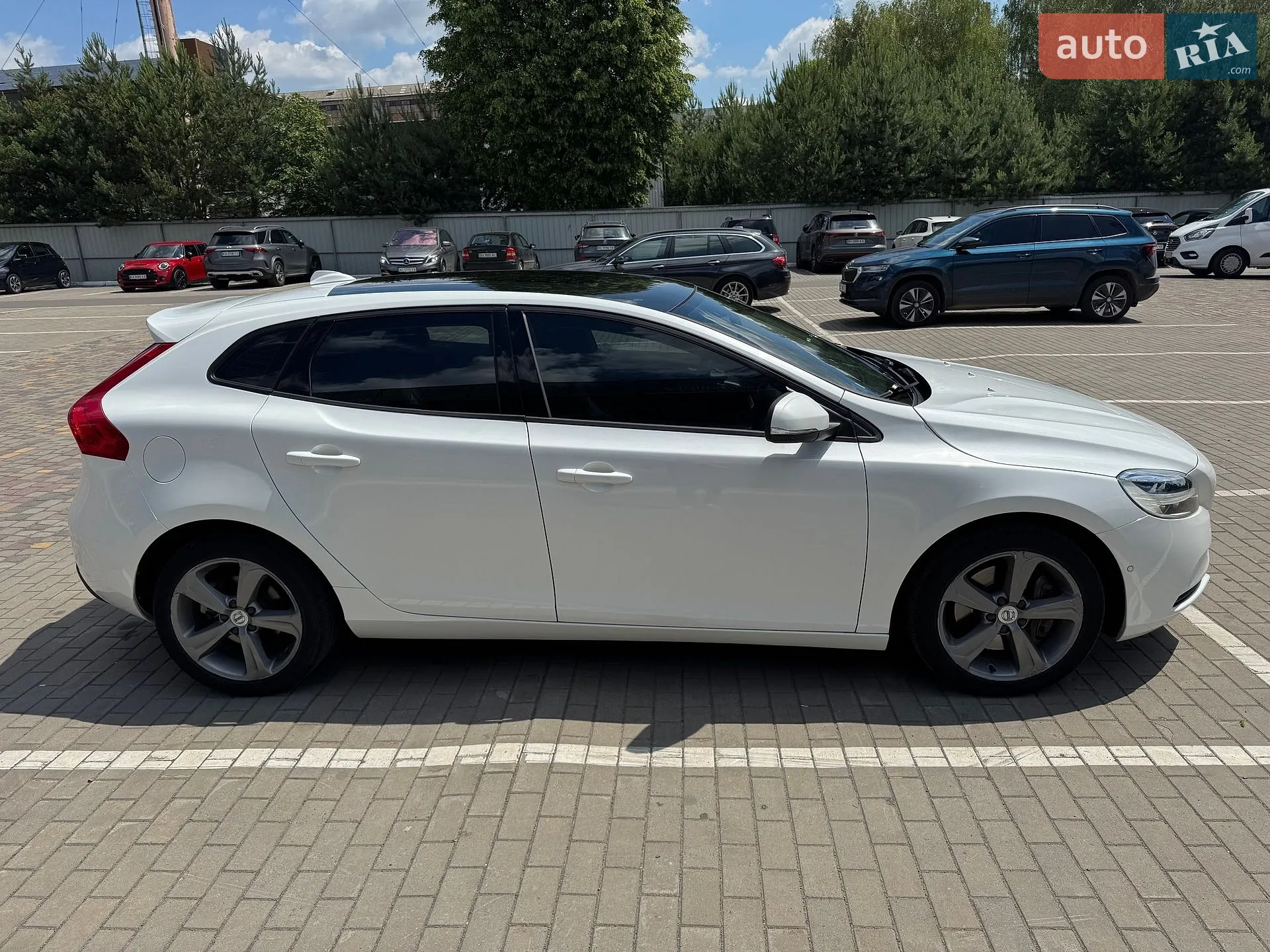 2017 Volvo V40 - мініатюра 5