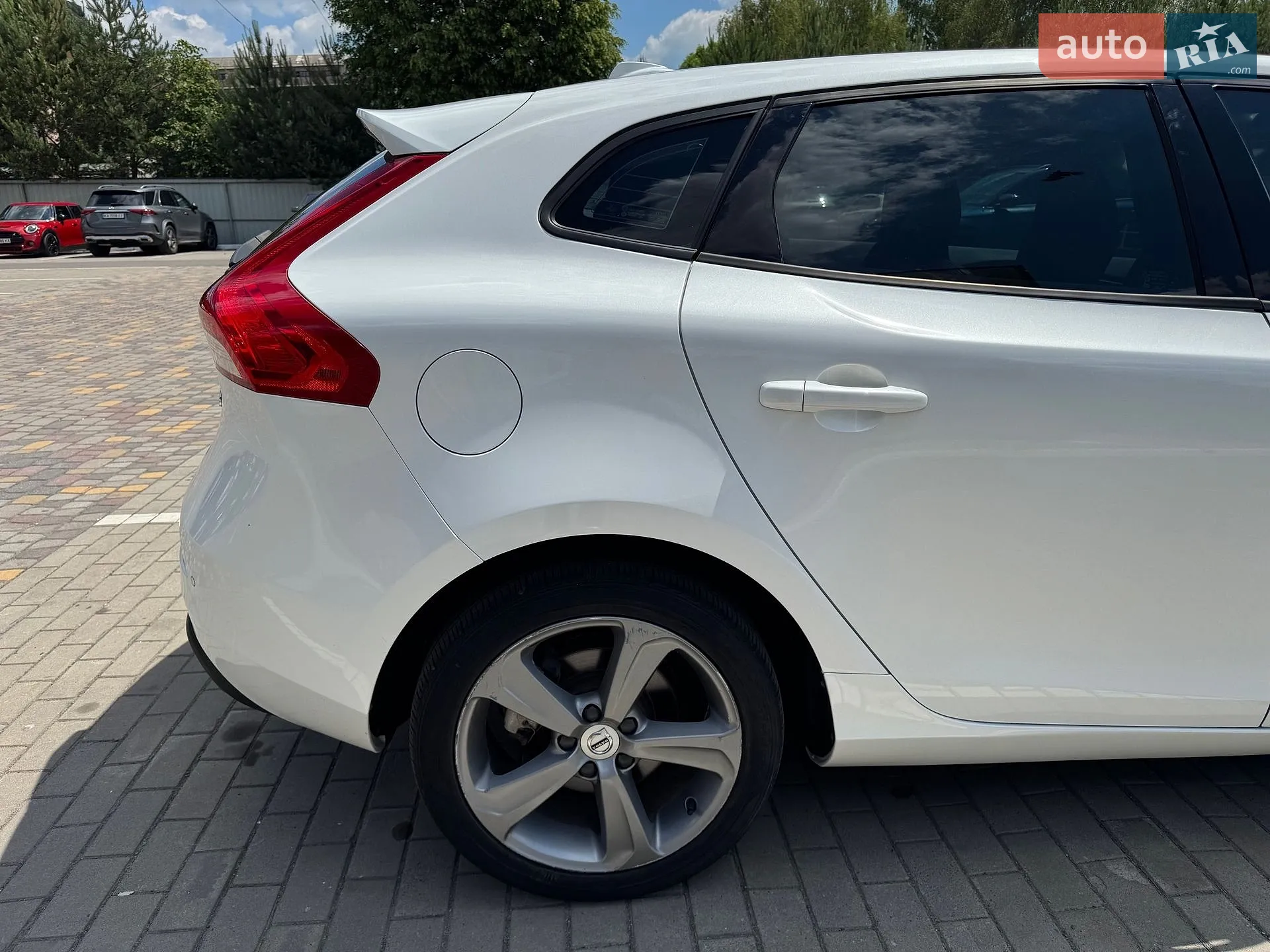 2017 Volvo V40 - мініатюра 6
