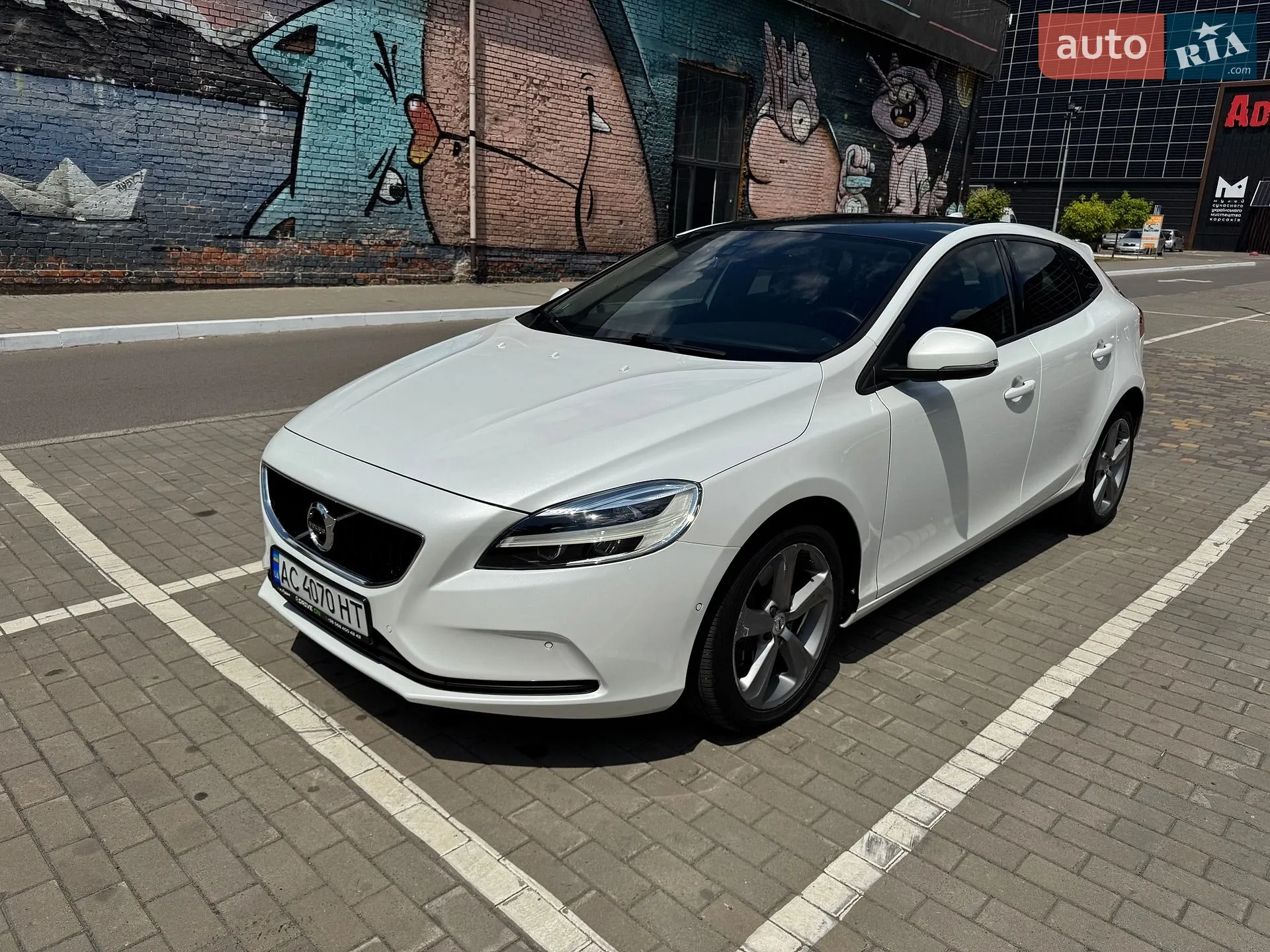 2017 Volvo V40 - мініатюра 14