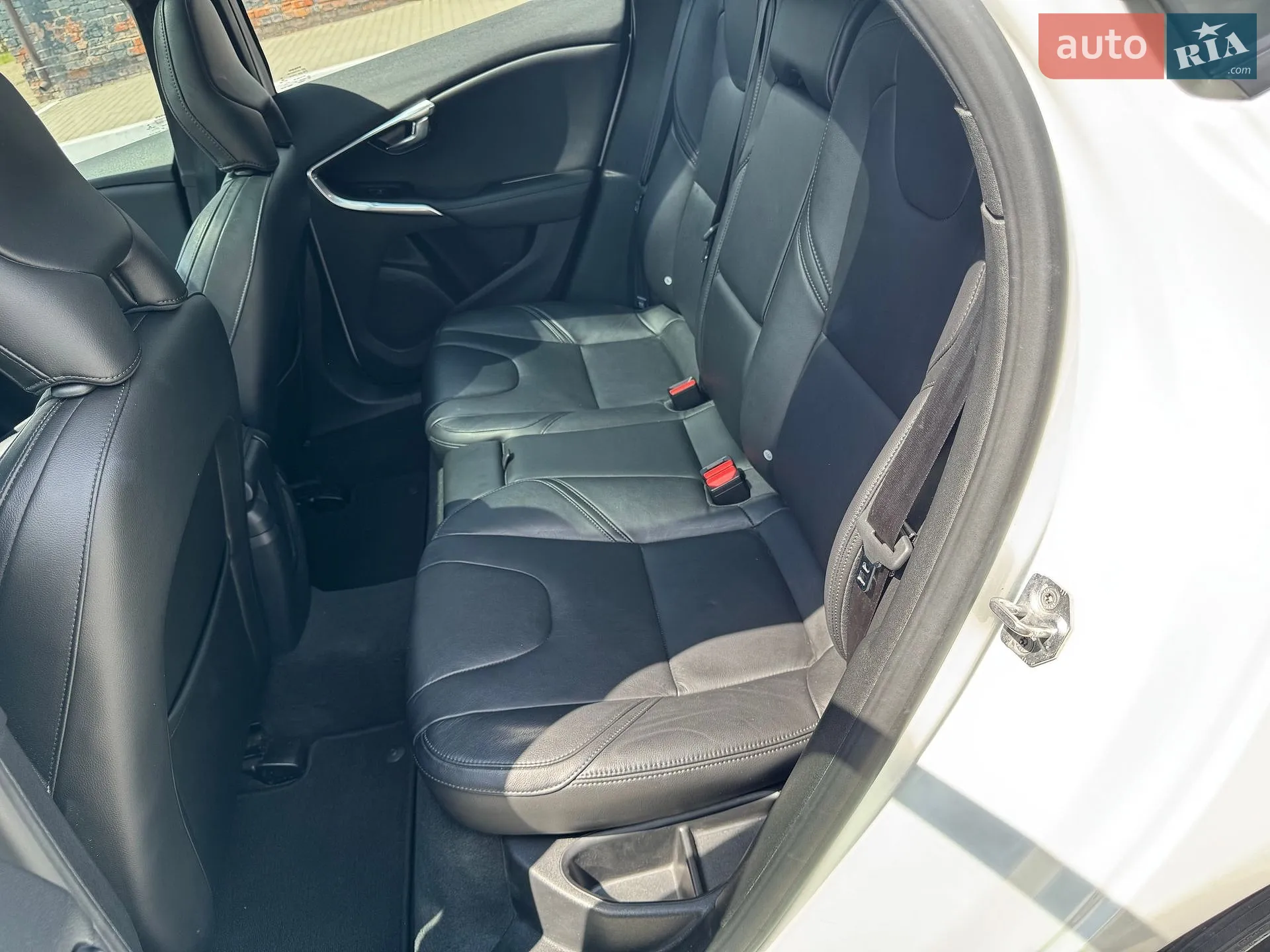 2017 Volvo V40 - мініатюра 27