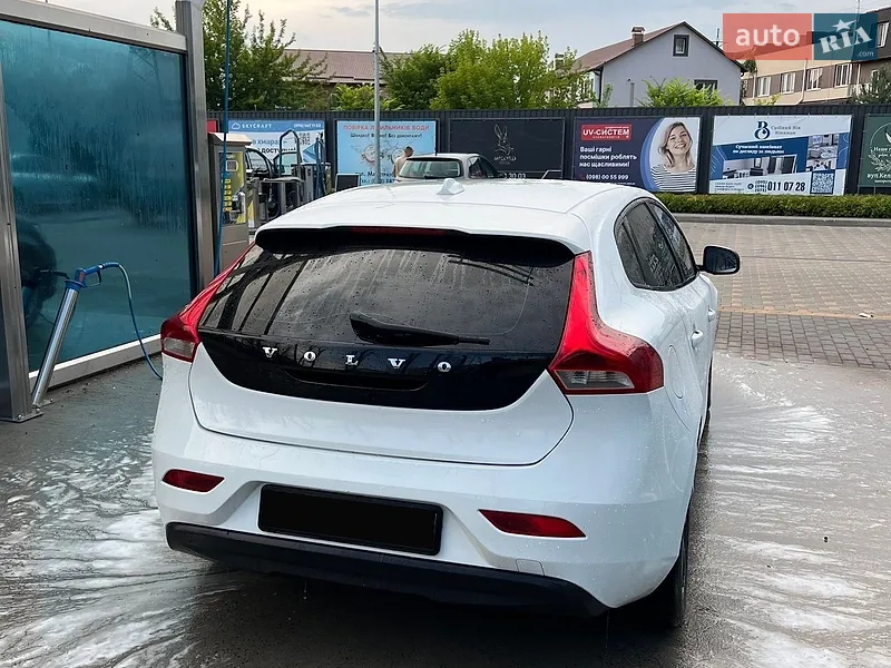 Volvo V40 2012 VIN YV1MV8481D2021753 фото оголошення 2 з 38