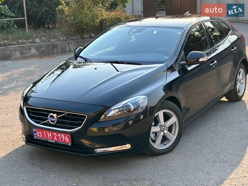 Volvo V40