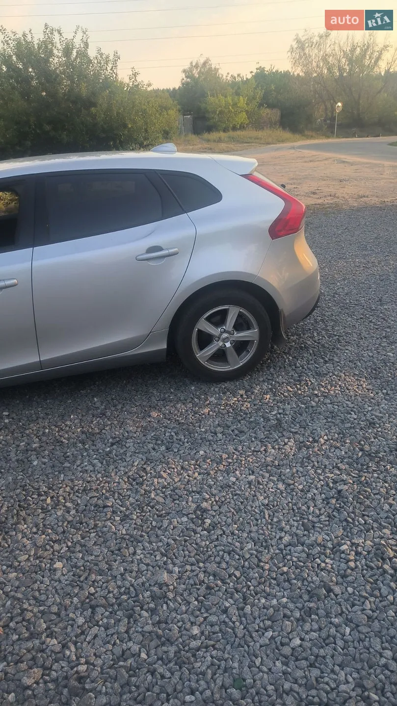 2016 Volvo V40 - мініатюра 4