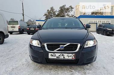 Универсал Volvo V50 2010 в Киеве