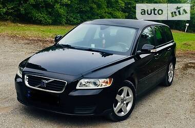 Универсал Volvo V50 2010 в Гусятине