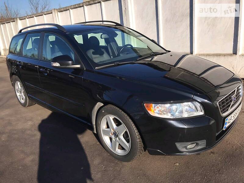 Універсал Volvo V50 2010 в Козятині