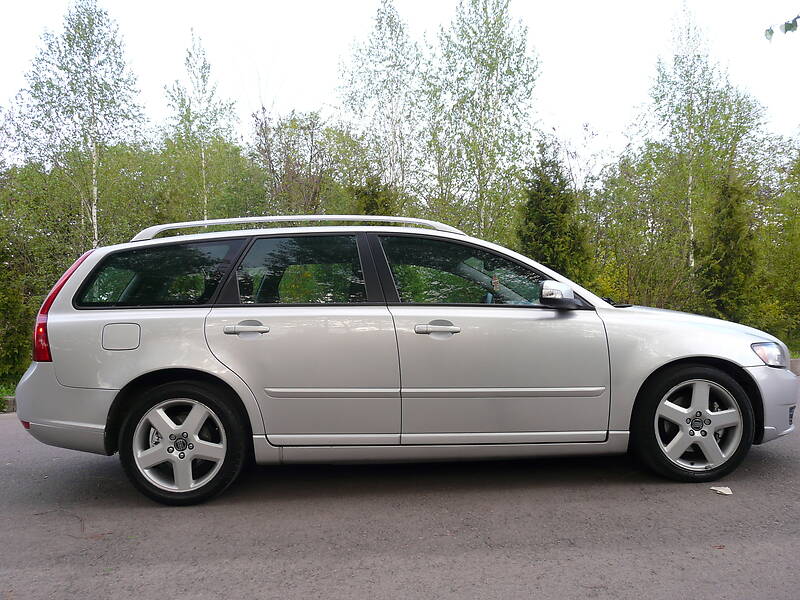 Універсал Volvo V50 2009 в Рівному