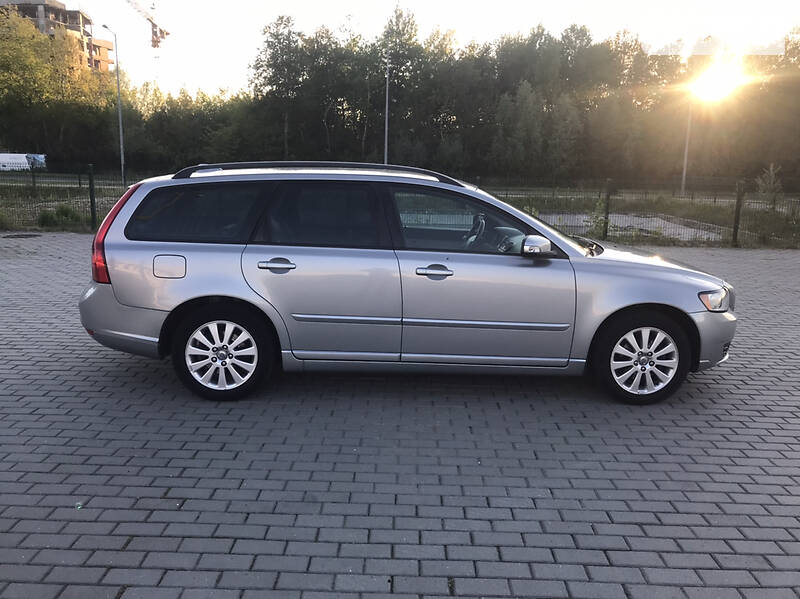 Універсал Volvo V50 2008 в Львові