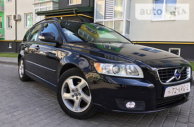 Универсал Volvo V50 2011 в Львове