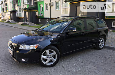 Универсал Volvo V50 2011 в Львове