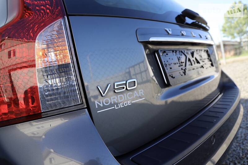 Універсал Volvo V50 2012 в Дрогобичі