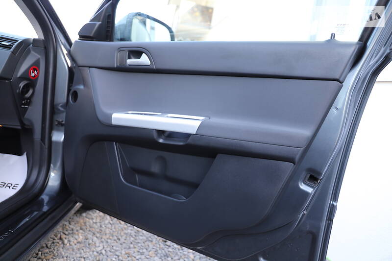 Універсал Volvo V50 2012 в Дрогобичі