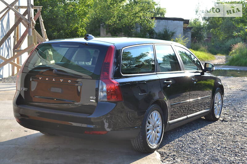 Універсал Volvo V50 2009 в Калуші