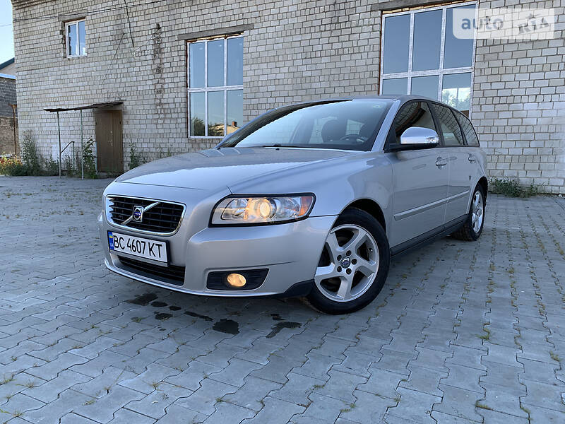 Універсал Volvo V50 2010 в Стрию