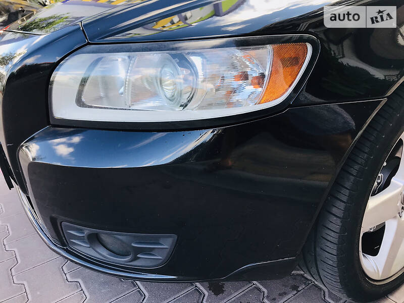 Універсал Volvo V50 2011 в Софіївській Борщагівці