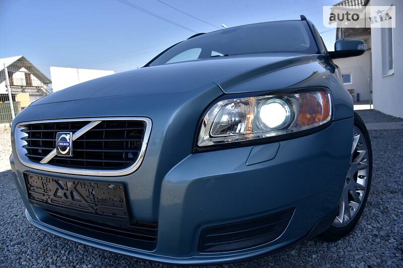 Універсал Volvo V50 2009 в Дрогобичі