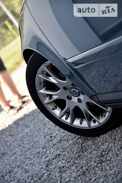 Універсал Volvo V50 2009 в Дрогобичі