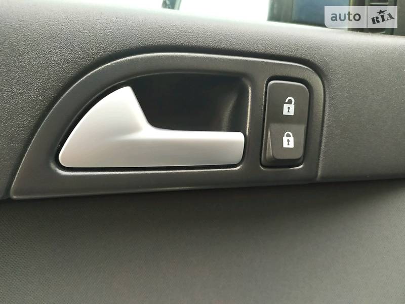 Універсал Volvo V50 2010 в Стрию