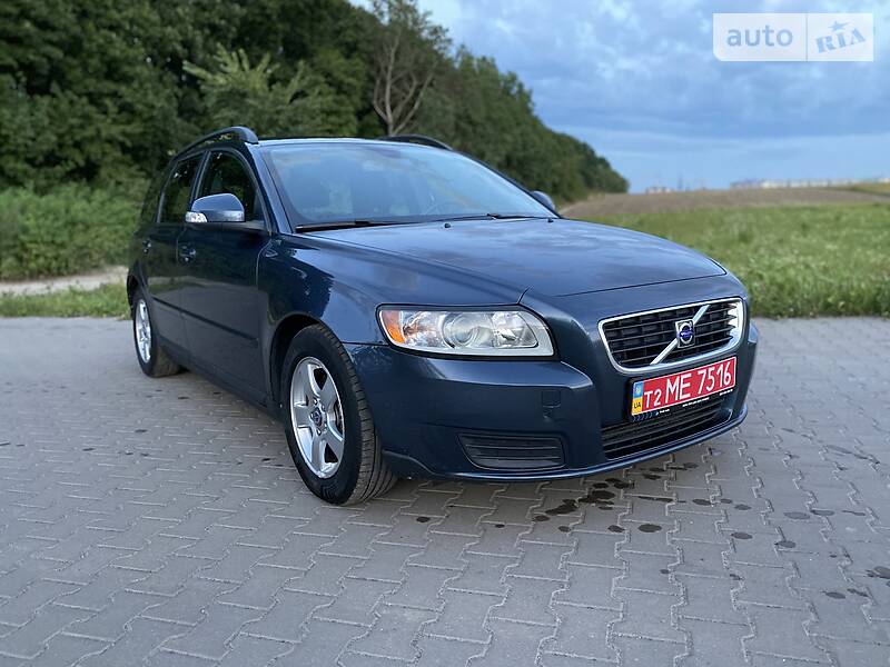 Універсал Volvo V50 2010 в Рівному фото 3 Універсал Volvo V50 2010 в Рівному