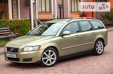 Універсал Volvo V50 2010 в 
