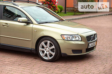 Універсал Volvo V50 2010 в 