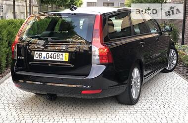 Універсал Volvo V50 2010 в Стрию