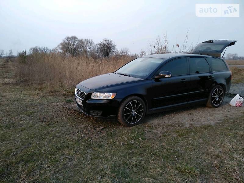 Универсал Volvo V50 2010 в Владимир-Волынском