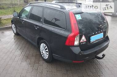 Универсал Volvo V50 2010 в Львове