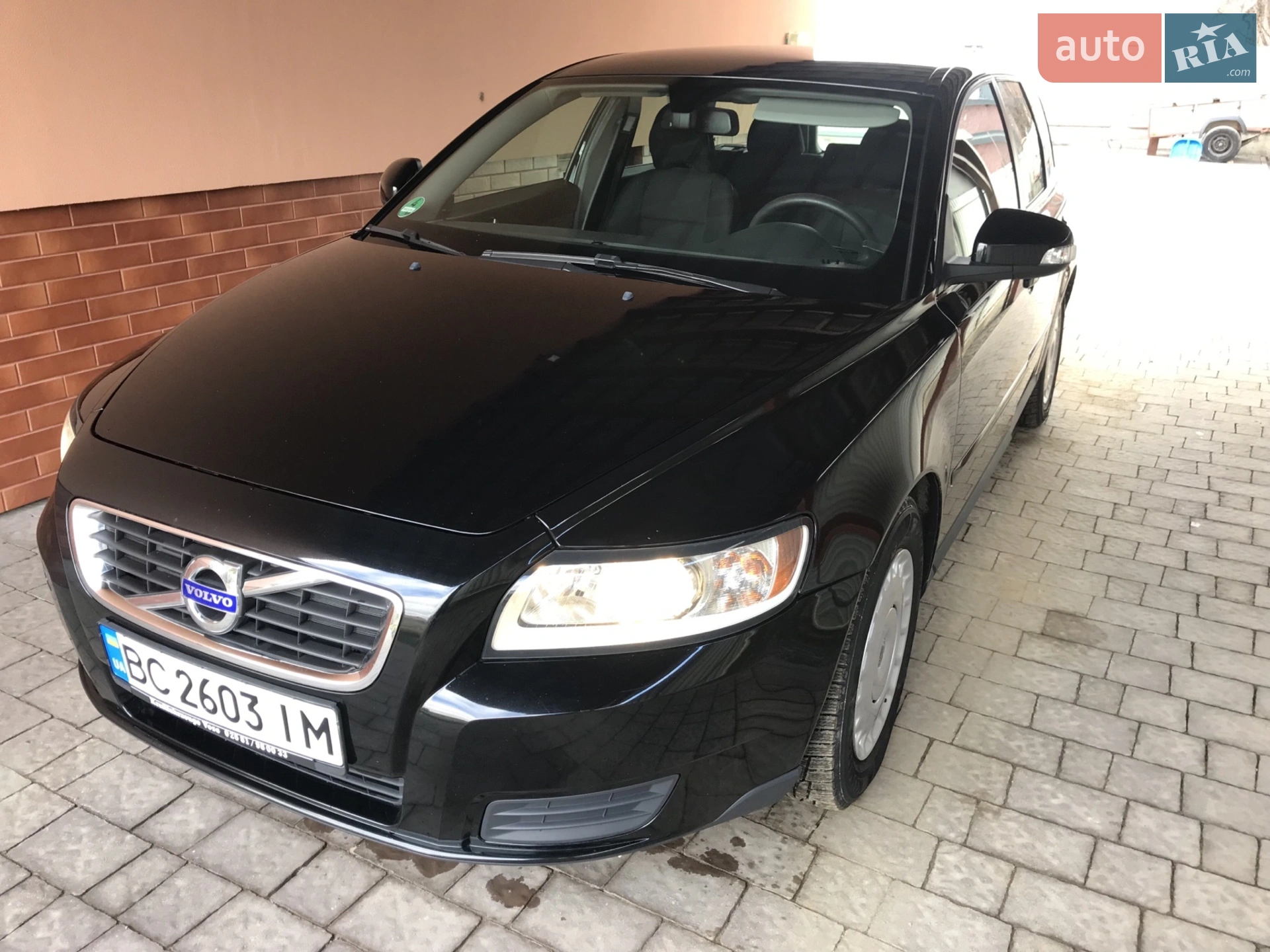 2010 Volvo V50 - фото 1